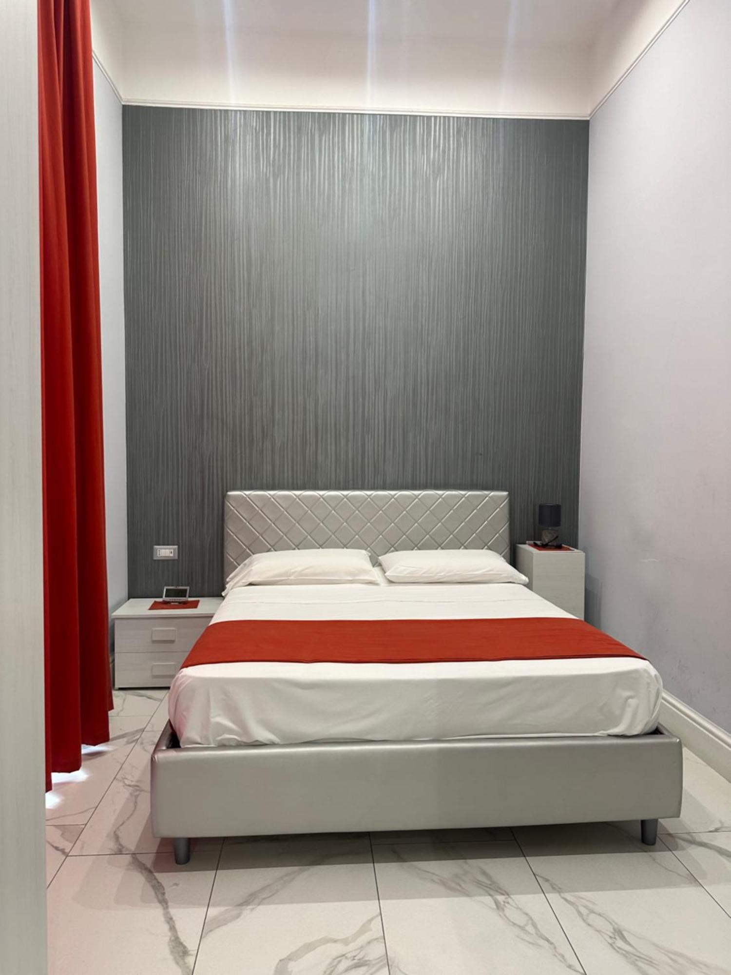 Luxury 2.0 Bed & Breakfast Наполи Екстериор снимка